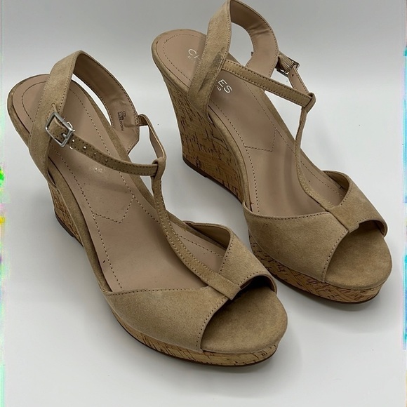 CHARLES BY CHARLES DAVID BEIGE 10M WEDGE HEELS - Picture 2 of 10